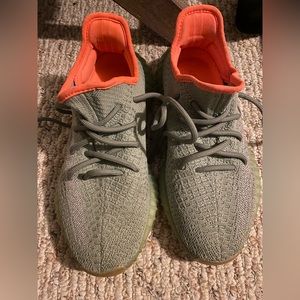 COPY - Authentic Yeezy Boost Gray and Orange Sneakers. Size 6